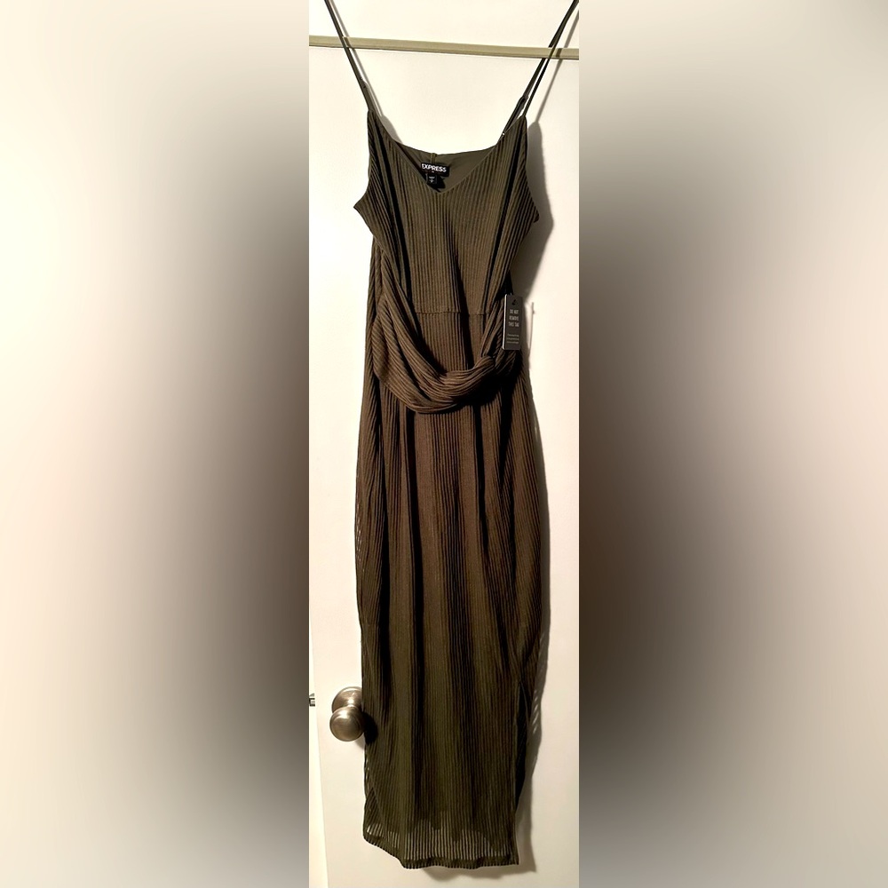 *NEW* Express Women’s Front Twist Olive/Army Green Slit Dress Sz: S